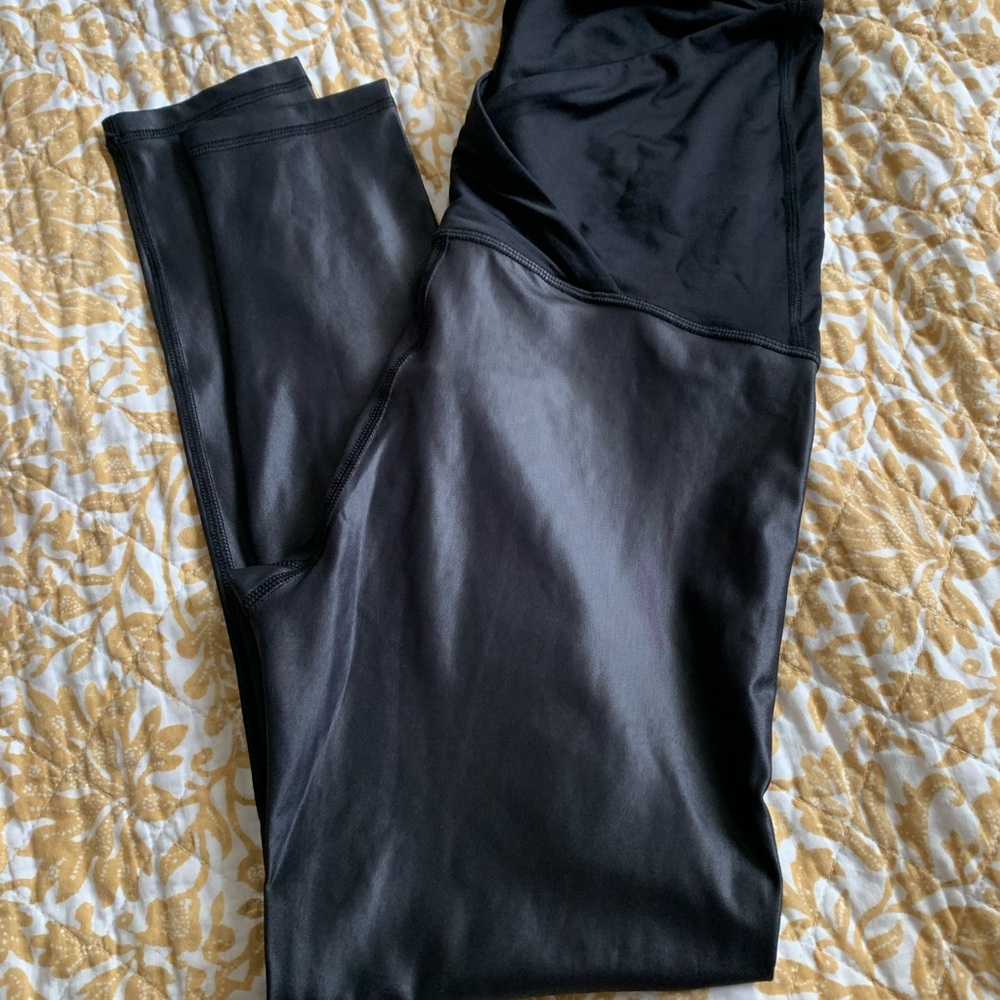 High Gloss Maternity leggings black. NWT - Picture 9 of 15